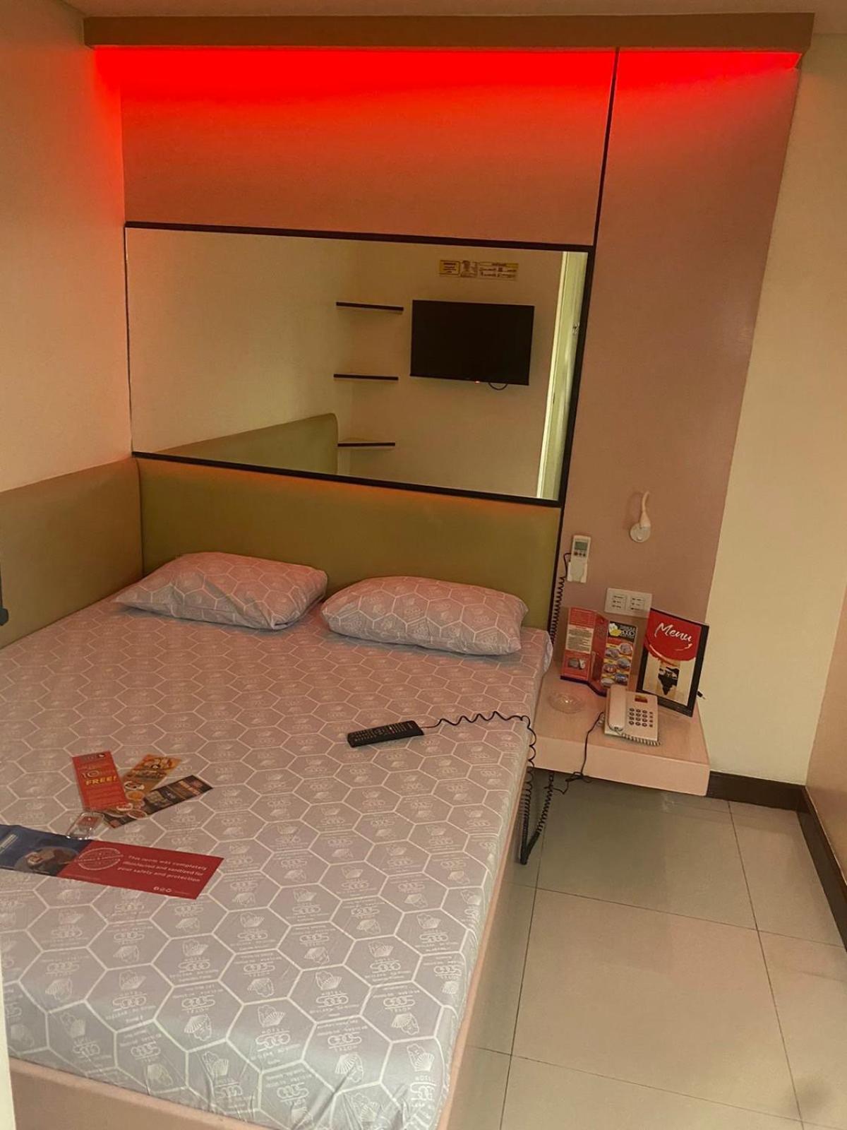 Hotel Sogo Malate Manila Exteriör bild