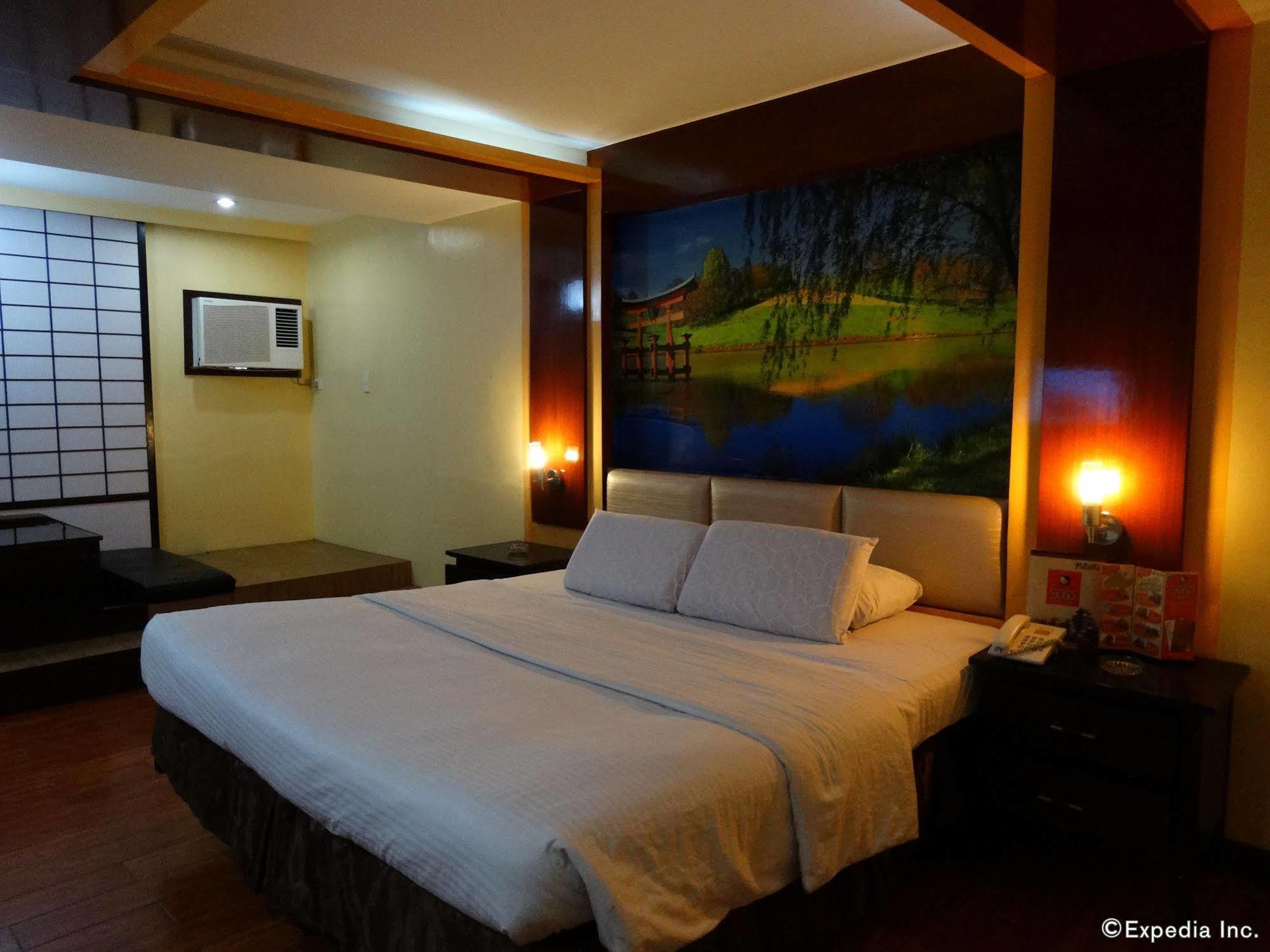 Hotel Sogo Malate Manila Exteriör bild