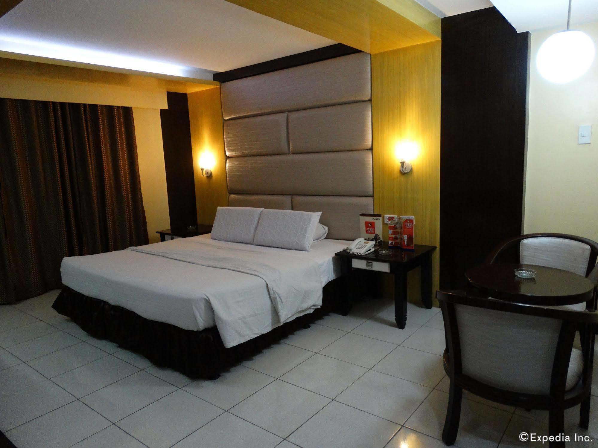 Hotel Sogo Malate Manila Exteriör bild